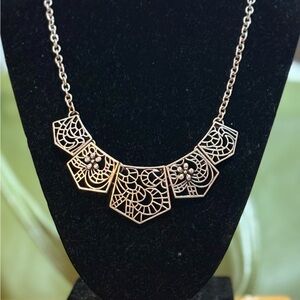 Elegant Silver Geometric Necklace